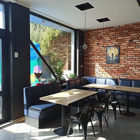 Pokoje Nad Pizzeria Poznan Ngoại thất bức ảnh