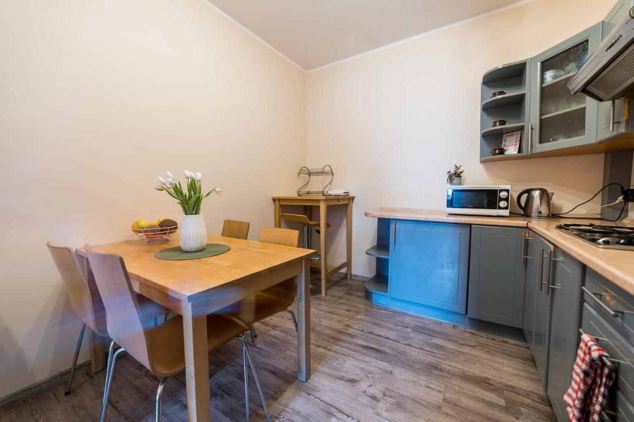 Pokoje Nad Pizzeria Poznan Ngoại thất bức ảnh
